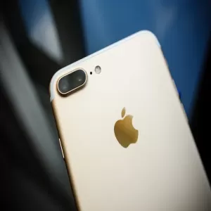 Husa de protectie Vetter pentru iPhone 7 Plus, Clip-On Slim Magnetic Series, Gold